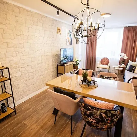 Petroviart With Free Parking & Ev Charger Apartment Varna