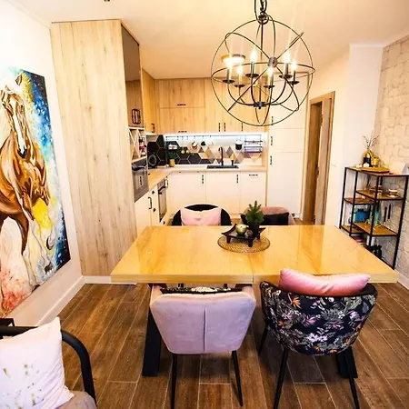 Petroviart With Free Parking & Ev Charger Apartment Varna