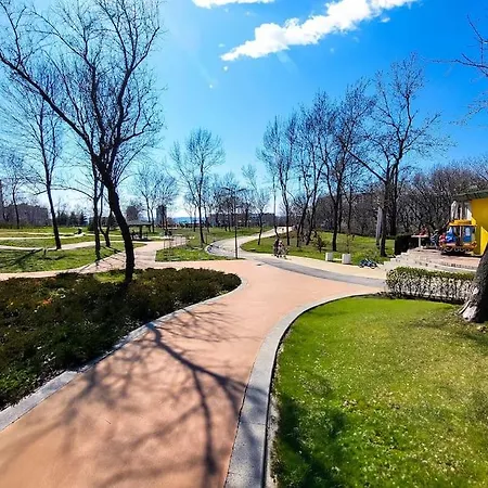 Apartment Petroviart With Free Parking & Ev Charger Varna